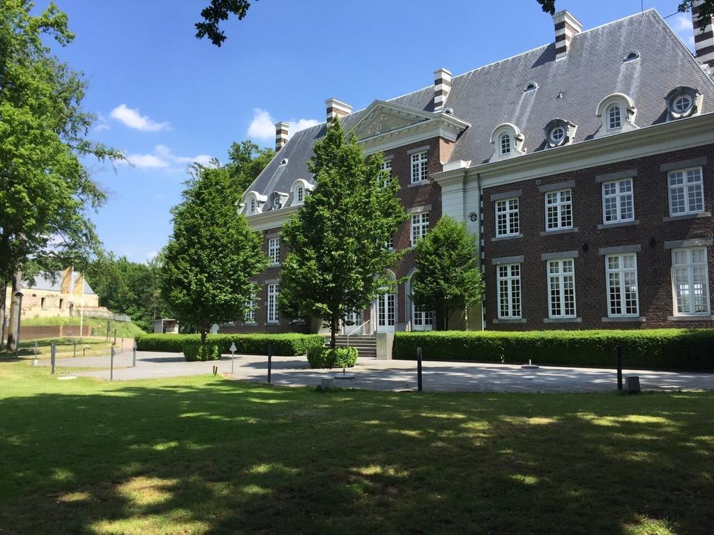 Kasteel Pietersheim Maastricht - Lanaken Hotel Luaran gambar