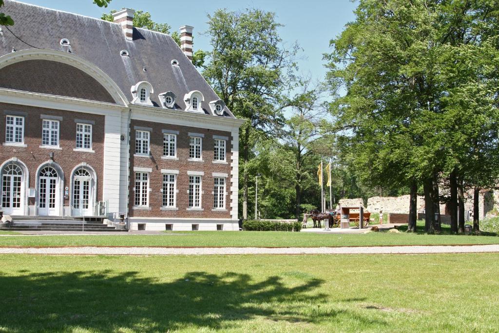 Kasteel Pietersheim Maastricht - Lanaken Hotel Luaran gambar