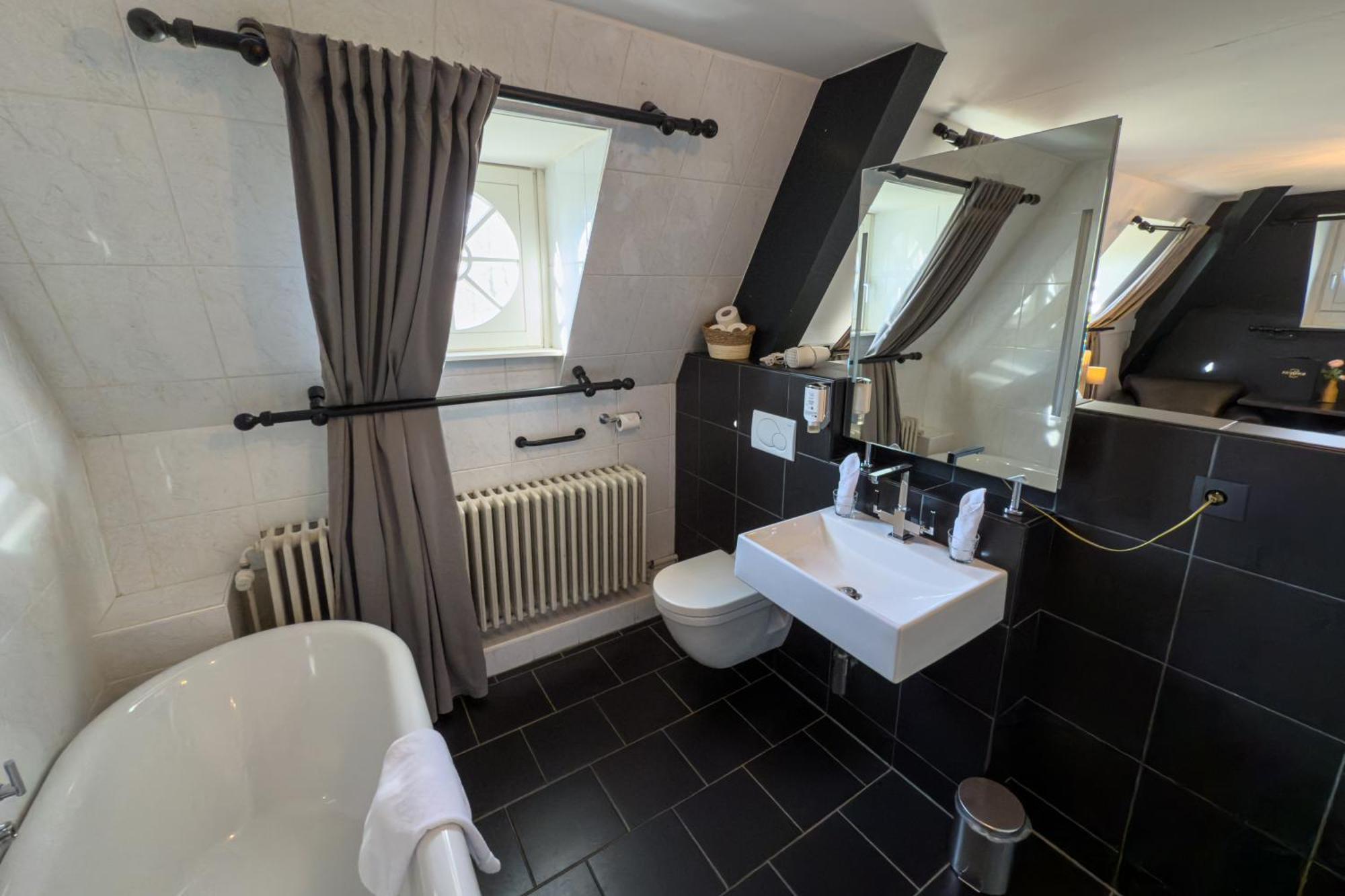 Kasteel Pietersheim Maastricht - Lanaken Hotel Luaran gambar